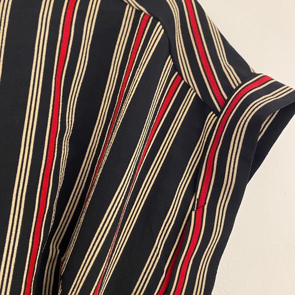 Mid length dress - Picture 3 of 5